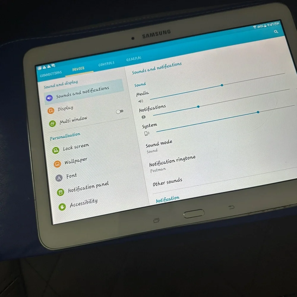 Samsung 4 Tablet Model SM-T530NU With Case - G3 10.1 Screen